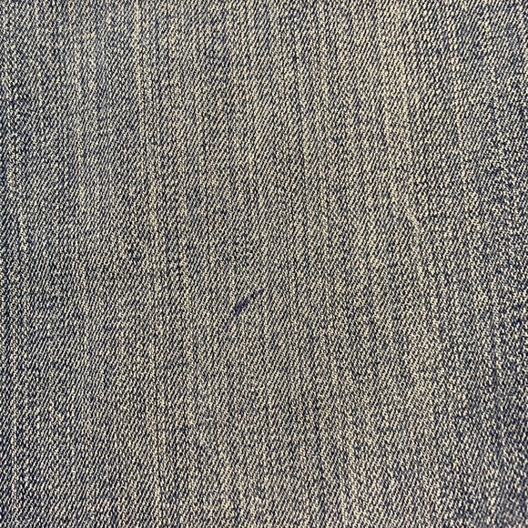 Gap Bermuda jean shorts slightly distressed - Picture 4 of 4